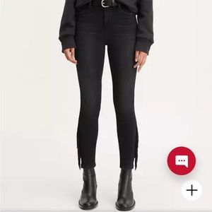 721 Levi’s High Rise Black Skinny Jeans with fringe, 27